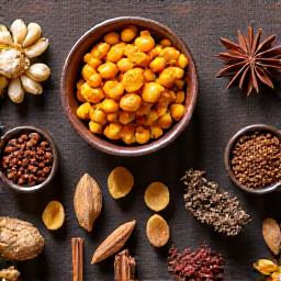 सुगंधित मसाले: हल्दी, धनिया, जीरा